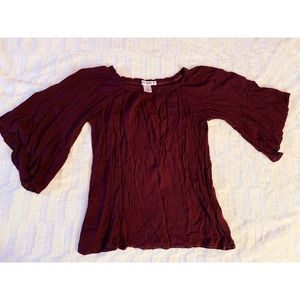 Cute burgundy top